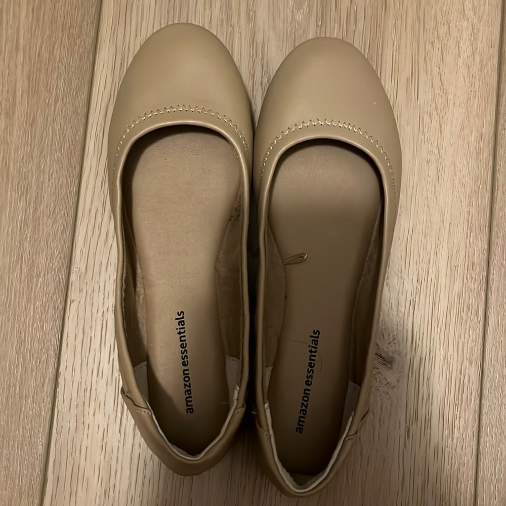 Beige Amazon Flats